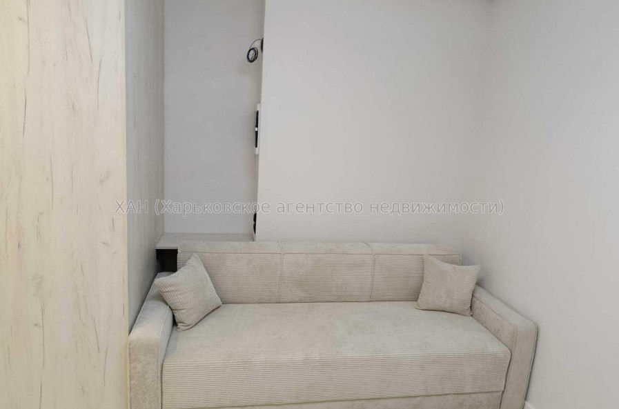 Продам квартиру, Братьев Гипиков ул. , 2  ком., 46 м², евроремонт 