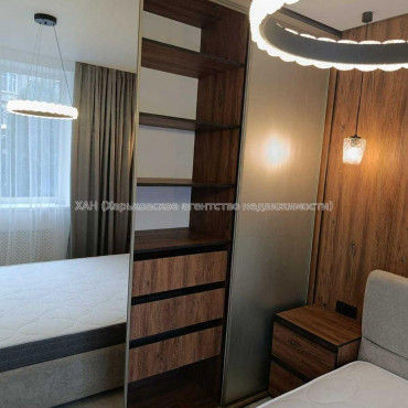 Продам квартиру, Братьев Гипиков ул. , 2  ком., 46 м², евроремонт 