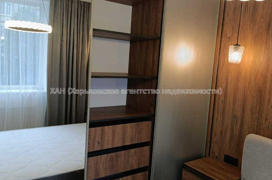 Продам квартиру, Братьев Гипиков ул. , 2  ком., 46 м², евроремонт 