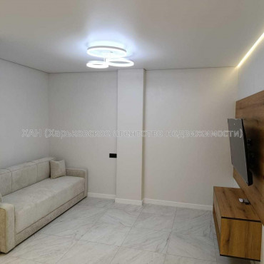 Продам квартиру, Братьев Гипиков ул. , 2  ком., 46 м², евроремонт 