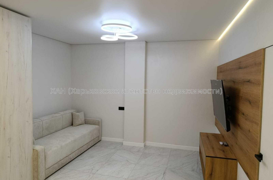 Продам квартиру, Братьев Гипиков ул. , 2  ком., 46 м², евроремонт 