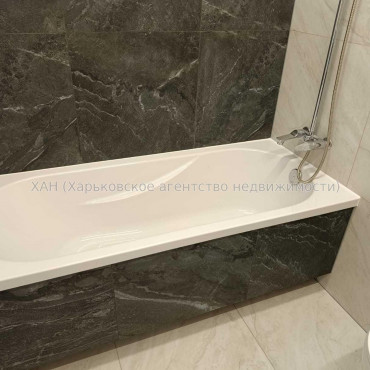 Продам квартиру, Братьев Гипиков ул. , 2  ком., 46 м², евроремонт 