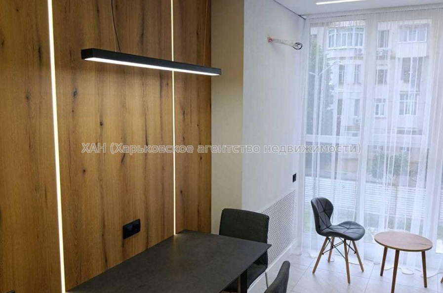 Продам квартиру, Братьев Гипиков ул. , 2  ком., 46 м², евроремонт 