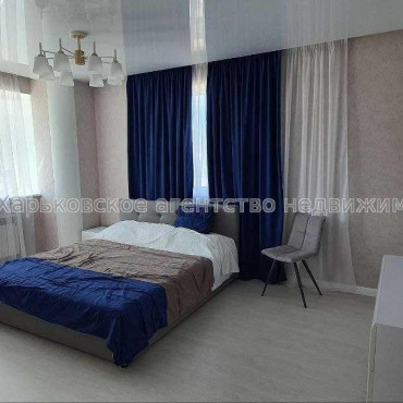 Продам квартиру, Мирослава Мисли ул. , 2  ком., 74 м², авторский дизайн 