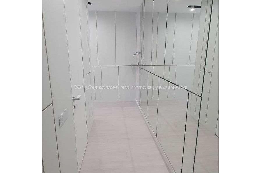 Продам квартиру, Мирослава Мисли ул. , 2  ком., 74 м², авторский дизайн 