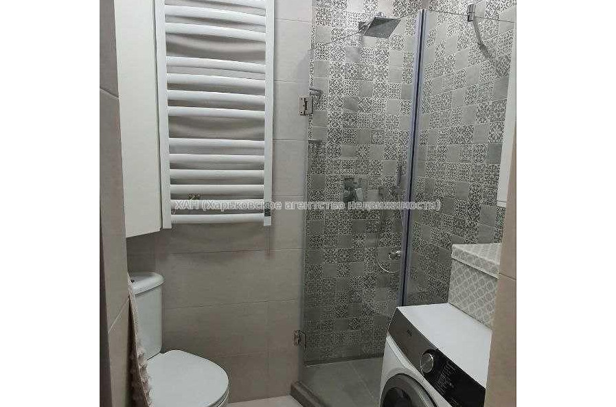 Продам квартиру, Мирослава Мисли ул. , 2  ком., 74 м², авторский дизайн 