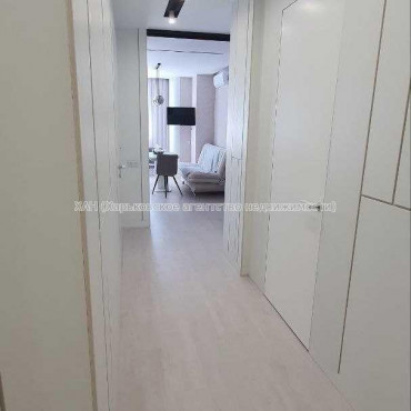 Продам квартиру, Мирослава Мисли ул. , 2  ком., 74 м², авторский дизайн 