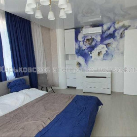 Продам квартиру, Мирослава Мисли ул. , 2 кім., 74 м², авторский дизайн