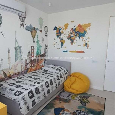 Продам квартиру, Мирослава Мисли ул. , 2  ком., 74 м², авторский дизайн 