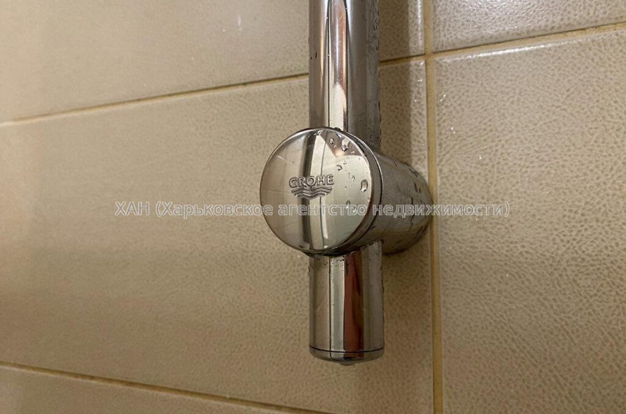 Продам квартиру, Вадима Манька ул. , 1 кім., 37.20 м², евроремонт 
