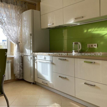 Продам квартиру, Вадима Манька ул. , 1 кім., 37.20 м², евроремонт 
