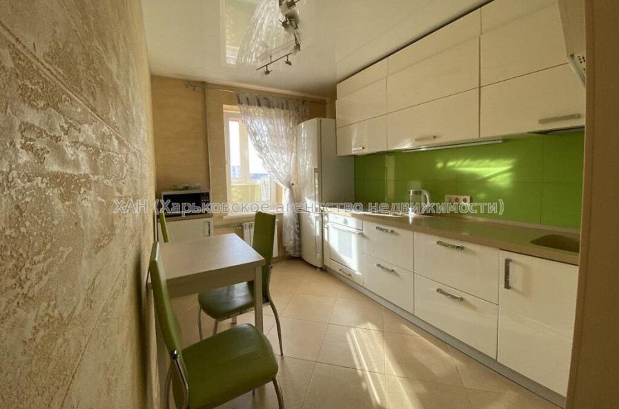 Продам квартиру, Вадима Манька ул. , 1 кім., 37.20 м², евроремонт 