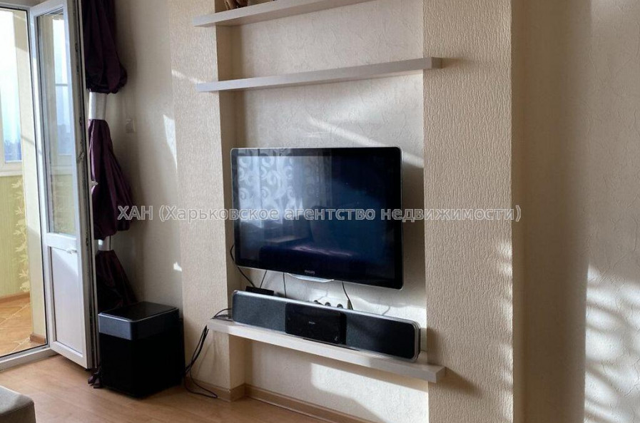 Продам квартиру, Вадима Манька ул. , 1 кім., 37.20 м², евроремонт 