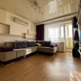 Продам квартиру, Вадима Манька ул. , 1 кім., 37.20 м², евроремонт