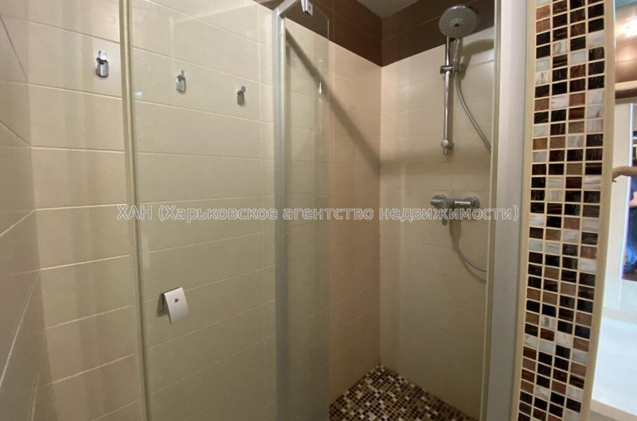 Продам квартиру, Вадима Манька ул. , 1 кім., 37.20 м², евроремонт 