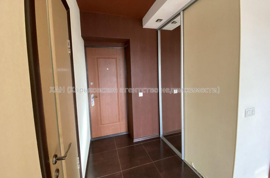 Продам квартиру, Вадима Манька ул. , 1 кім., 37.20 м², евроремонт 