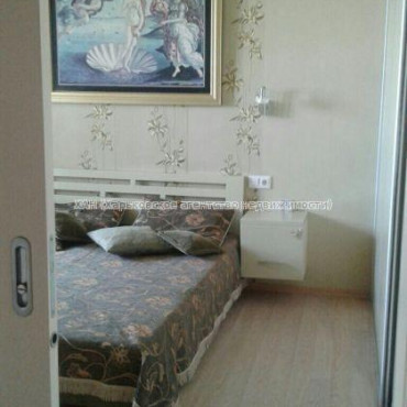 Продам квартиру, 3 кім., 65 м², евроремонт 