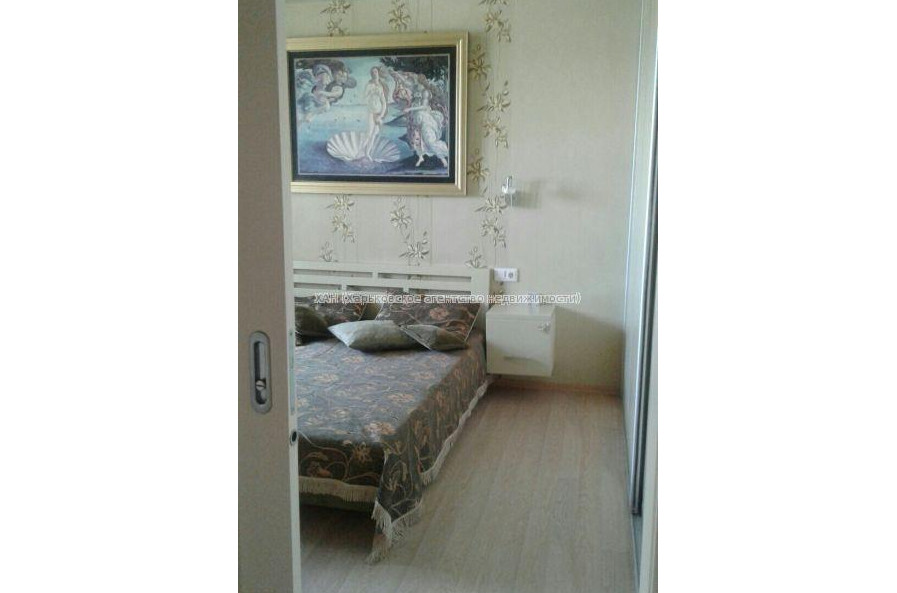 Продам квартиру, 3 кім., 65 м², евроремонт 