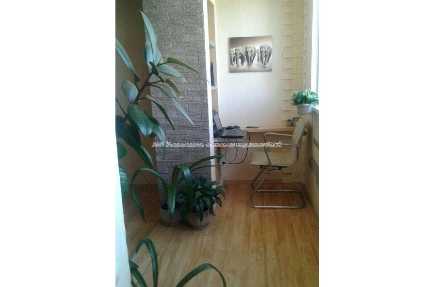Продам квартиру, 3 кім., 65 м², евроремонт 