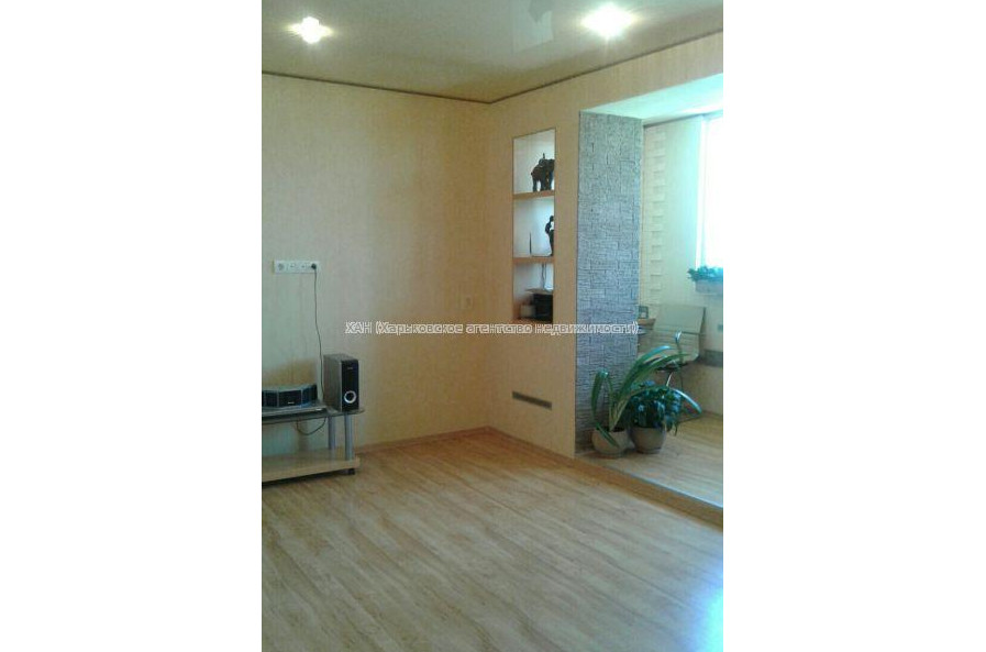 Продам квартиру, 3 кім., 65 м², евроремонт 