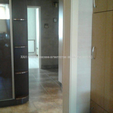 Продам квартиру, 3 кім., 65 м², евроремонт 