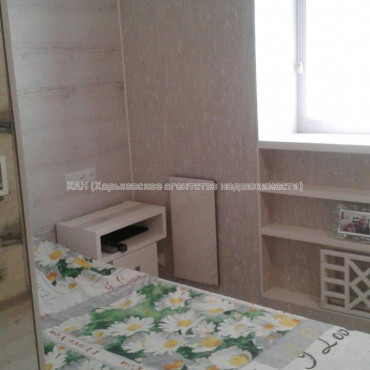 Продам квартиру, 3 кім., 65 м², евроремонт 