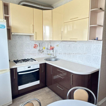 Продам квартиру, Бригады Хартия ул. , 2 кім., 52 м², евроремонт 