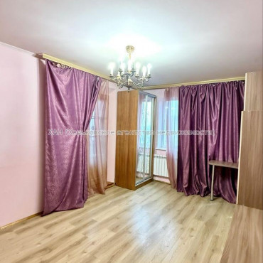 Продам квартиру, Бригады Хартия ул. , 2  ком., 52 м², евроремонт 