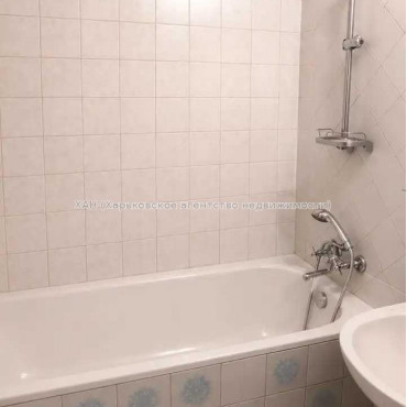 Продам квартиру, Непокоренных ул. , 1  ком., 40 м², косметический ремонт 
