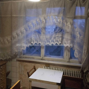Продам квартиру, Непокоренных ул. , 1  ком., 40 м², косметический ремонт 
