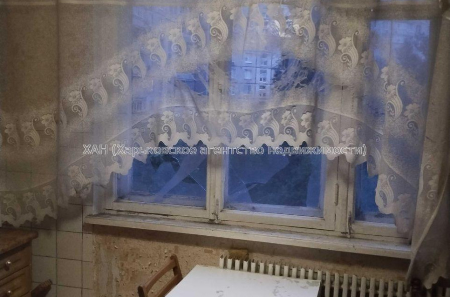 Продам квартиру, Непокоренных ул. , 1  ком., 40 м², косметический ремонт 