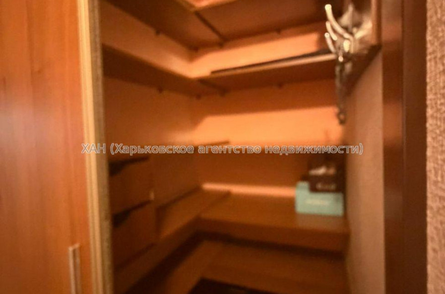 Продам квартиру, 23 Августа ул. , 1  ком., 38 м², косметический ремонт 