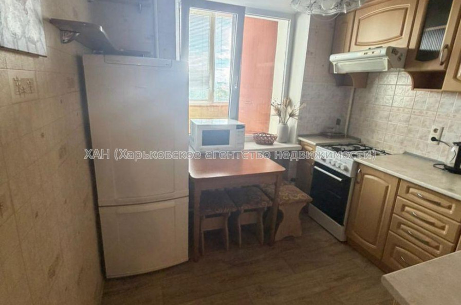 Продам квартиру, 23 Августа ул. , 1  ком., 38 м², косметический ремонт 