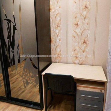 Продам квартиру, Владислава Зубенко ул. , 1  ком., 21 м², капитальный ремонт 