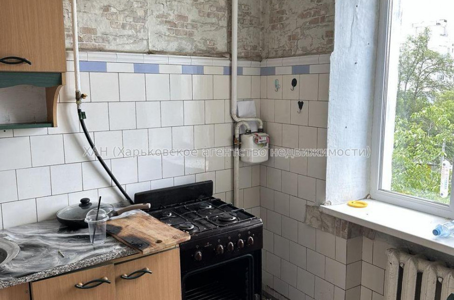 Продам квартиру, Полтавский Шлях ул. , 3  ком., 57 м², советский ремонт 