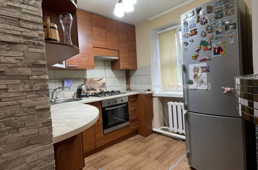 Продам квартиру, Юрия Кондратюка въезд , 3 кім., 55 м², капитальный ремонт 