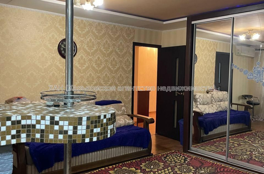 Продам квартиру, Юрия Кондратюка въезд , 3 кім., 55 м², капитальный ремонт 