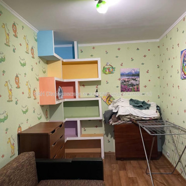 Продам квартиру, Юрия Кондратюка въезд , 3 кім., 55 м², капитальный ремонт 