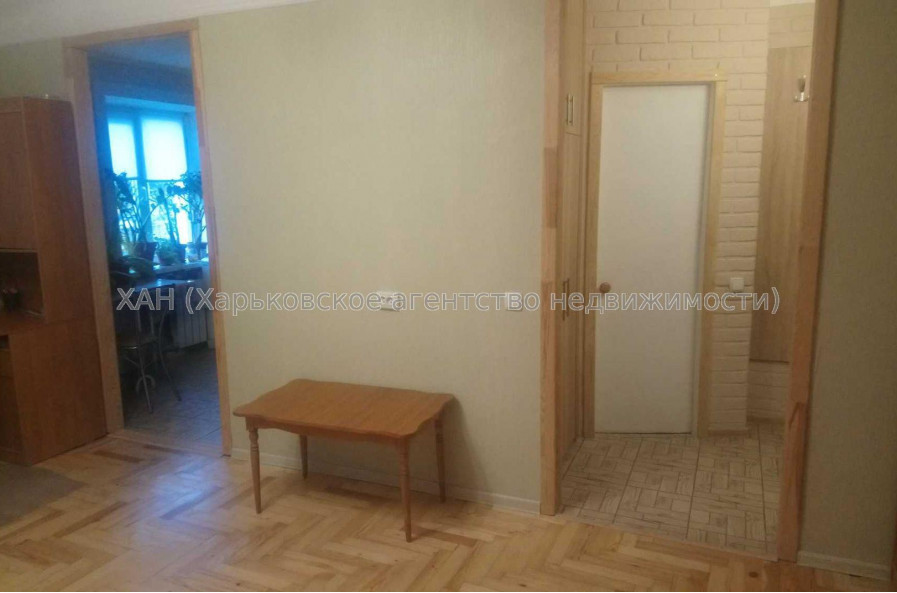 Продам квартиру, Ощепкова Андрея ул. , 2 кім., 42.30 м², капитальный ремонт 