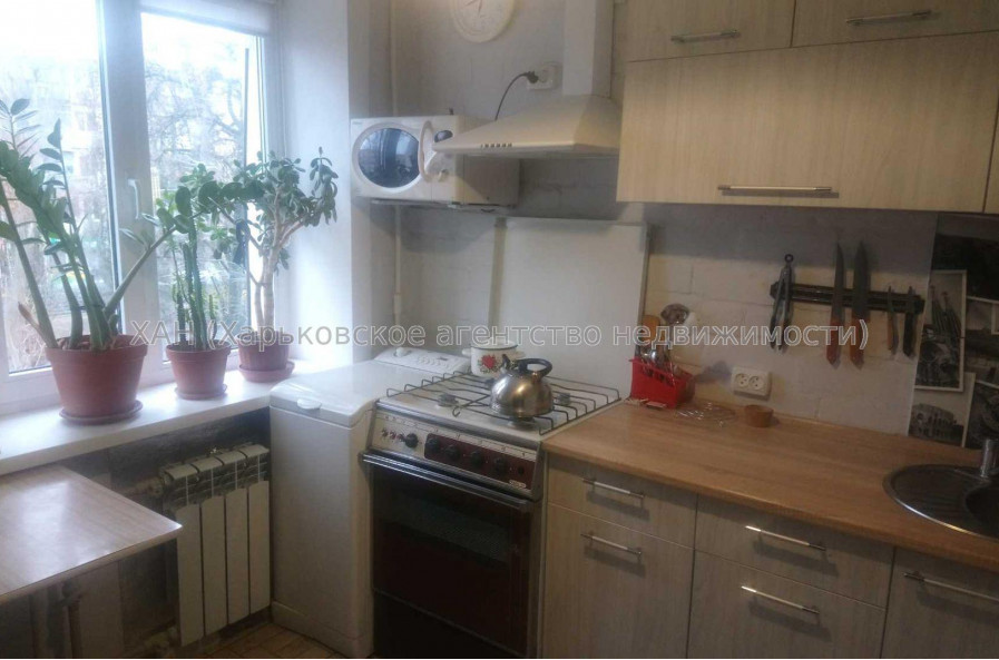 Продам квартиру, Ощепкова Андрея ул. , 2 кім., 42.30 м², капитальный ремонт 