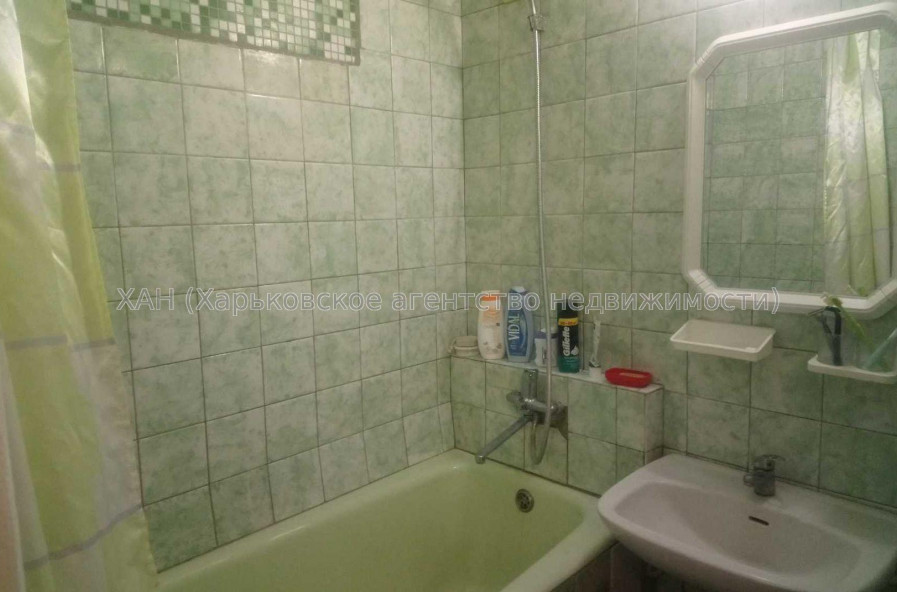 Продам квартиру, Ощепкова Андрея ул. , 2 кім., 42.30 м², капитальный ремонт 