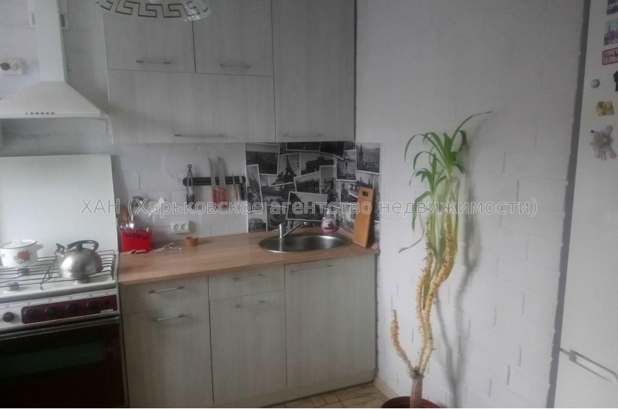 Продам квартиру, Ощепкова Андрея ул. , 2 кім., 42.30 м², капитальный ремонт 