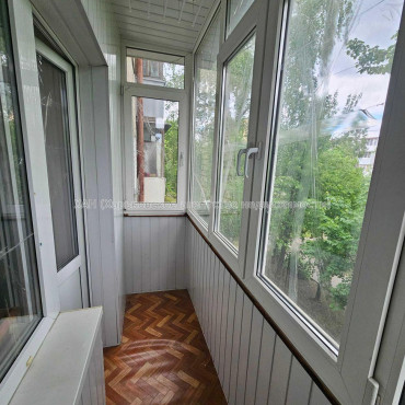 Продам квартиру, Ощепкова Андрея ул. , 2 кім., 42.30 м², капитальный ремонт 
