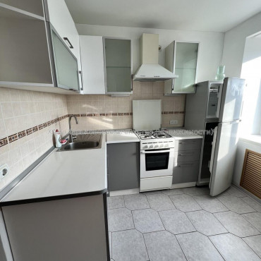 Сдам квартиру, Героев Харькова просп. , 1  ком., 40 м², капитальный ремонт 