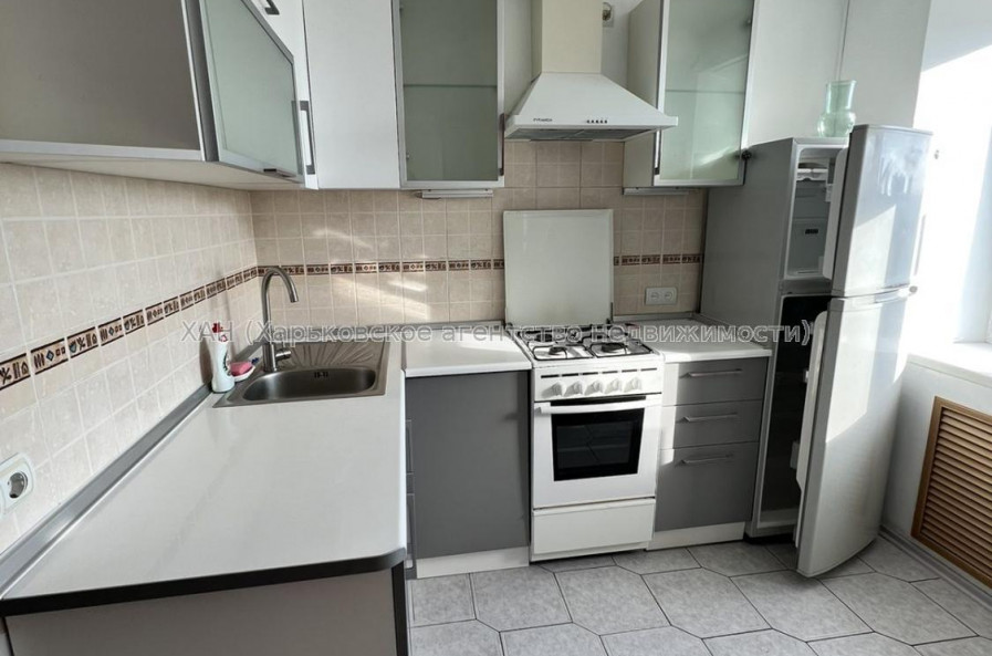 Сдам квартиру, Героев Харькова просп. , 1  ком., 40 м², капитальный ремонт 