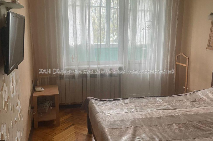 Продам квартиру, Непокоренных ул. , 2  ком., 52 м², косметический ремонт 