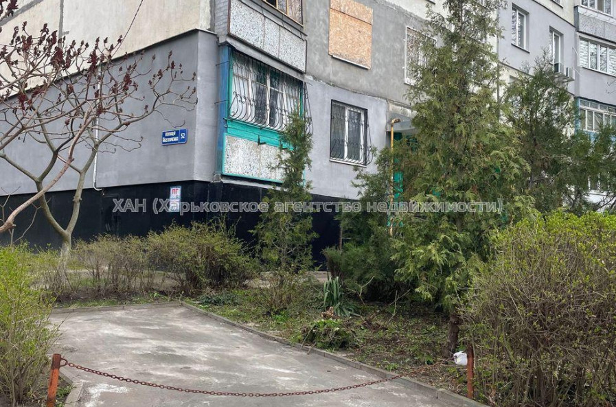 Продам квартиру, Непокоренных ул. , 2  ком., 52 м², косметический ремонт 