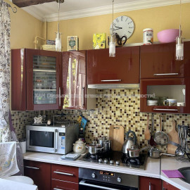 Продам квартиру, 3 кім., 74.70 м², евроремонт