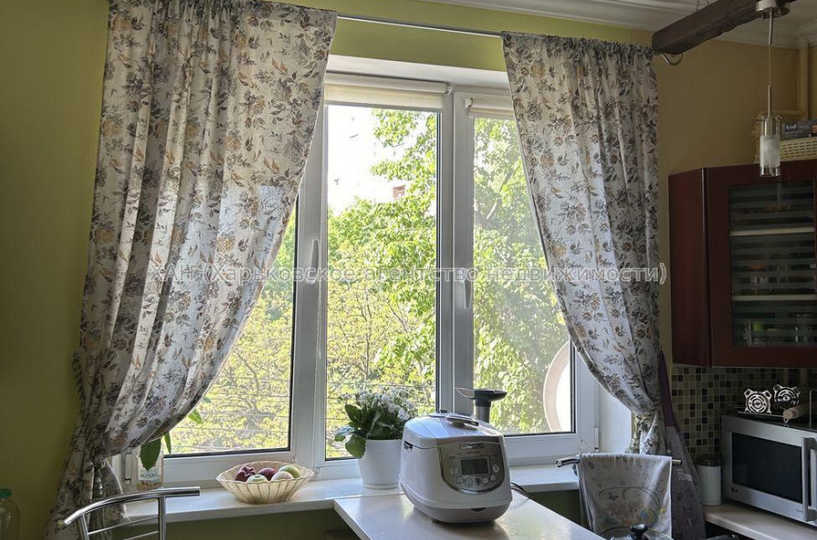 Продам квартиру, 3  ком., 74.70 м², евроремонт 