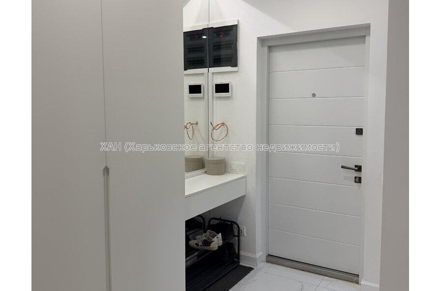 Продам квартиру, Льва Ландау просп. , 3 кім., 97 м², евроремонт 